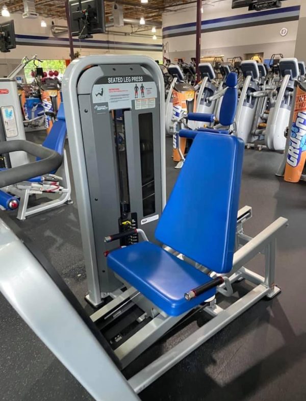 10 star trac weight machines - Image 8