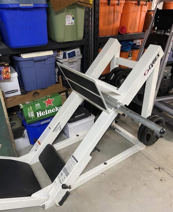 CYBEX PLATE LOADED LEG PRESS IN GREAT CONDITION