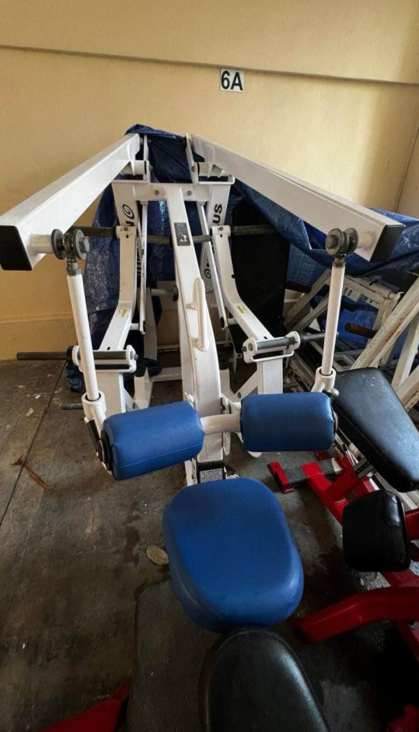 Nautilus XPLOAD ISO Lateral Plate Loaded Leverage Pulldown - Image 6