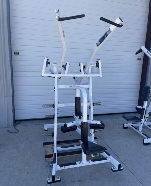 Hammer strength Wide Pulldown. - Image 4