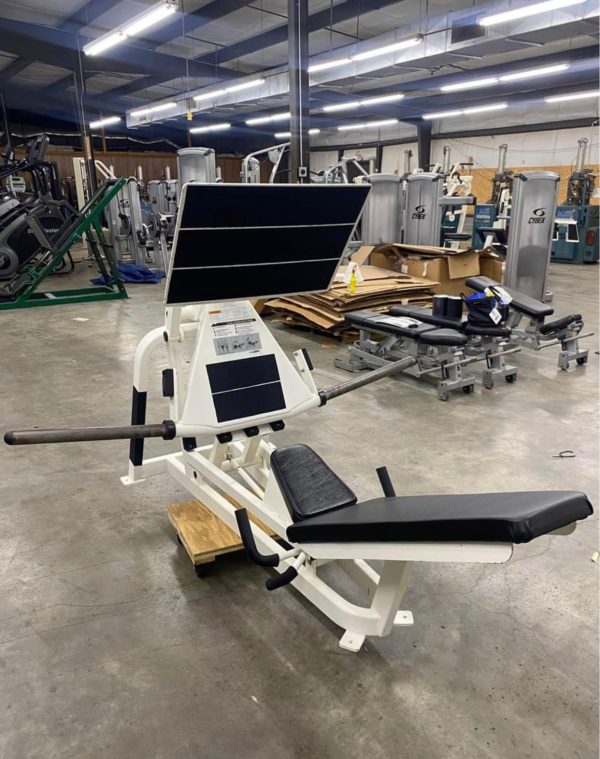 WHITE CYBEX PLATE LOADED SQUAT PRESS