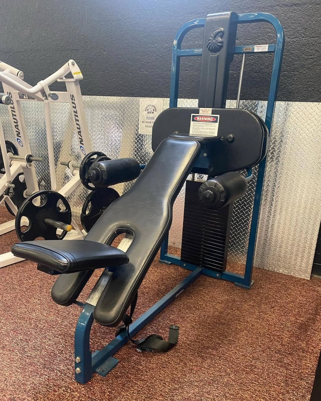 Nautilus Gen-1 40° Pec Fly Machine - Image 4