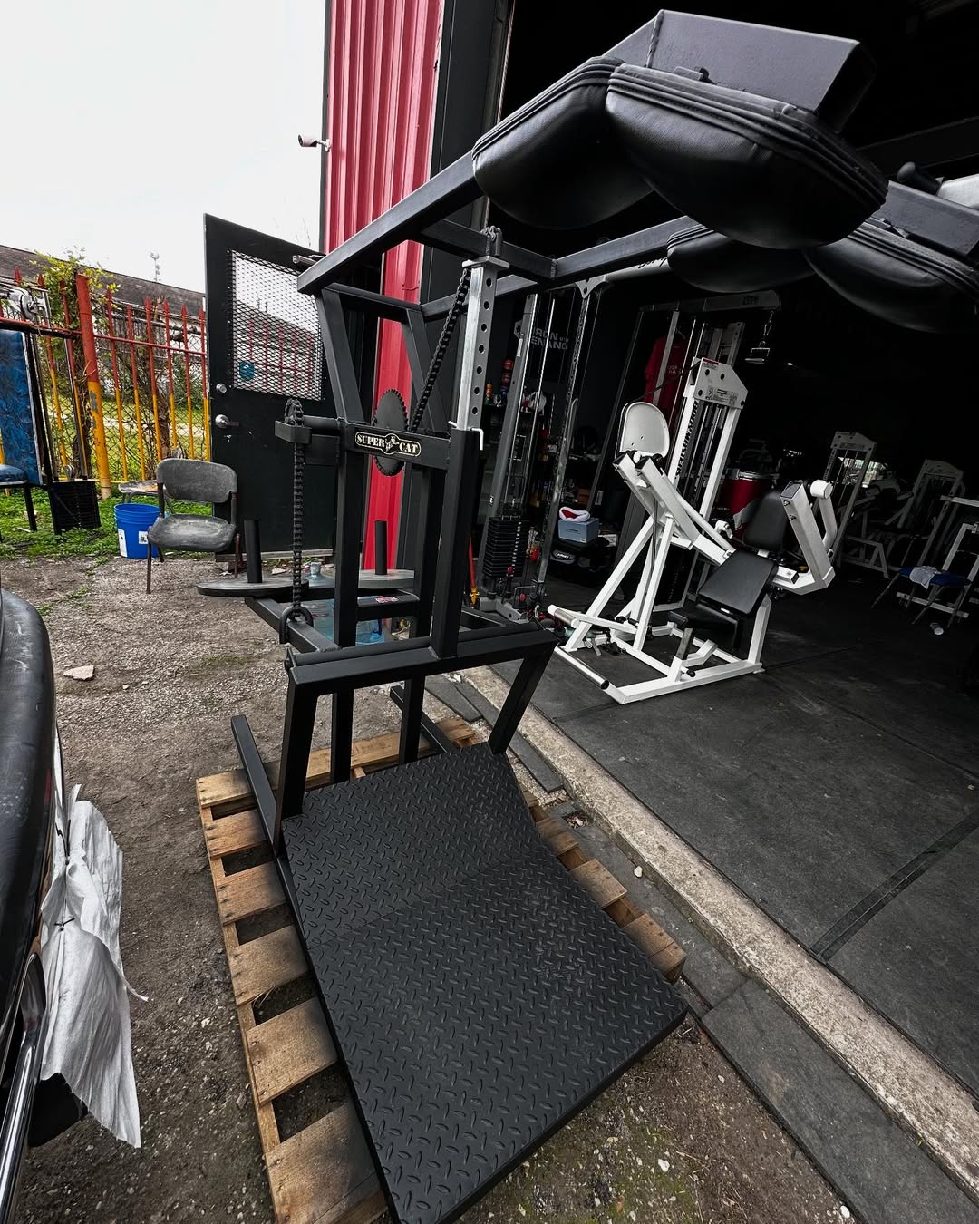 Powernetics Super Cat Squat - Image 2