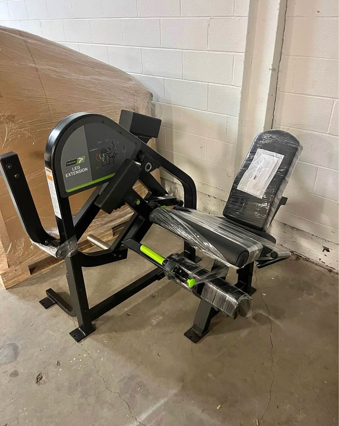 Prime Plate Loaded Leg Extension