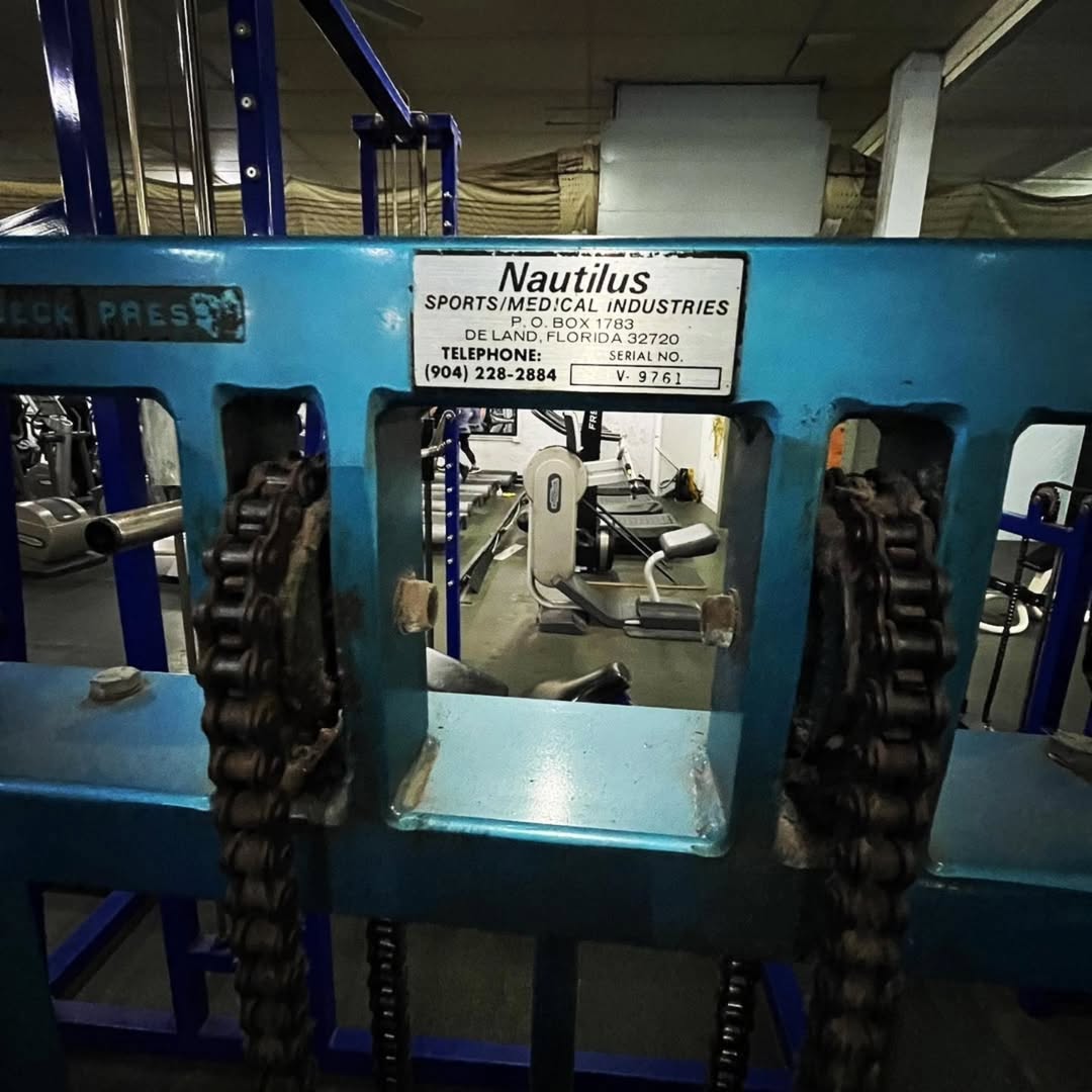1st Generation Nautilus Double Shoulder Machine - Image 9